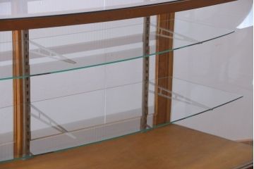 アンティーク家具　和製アンティーク　特大サイズ!モールガラス入りの珍しい曲げガラスショーケース