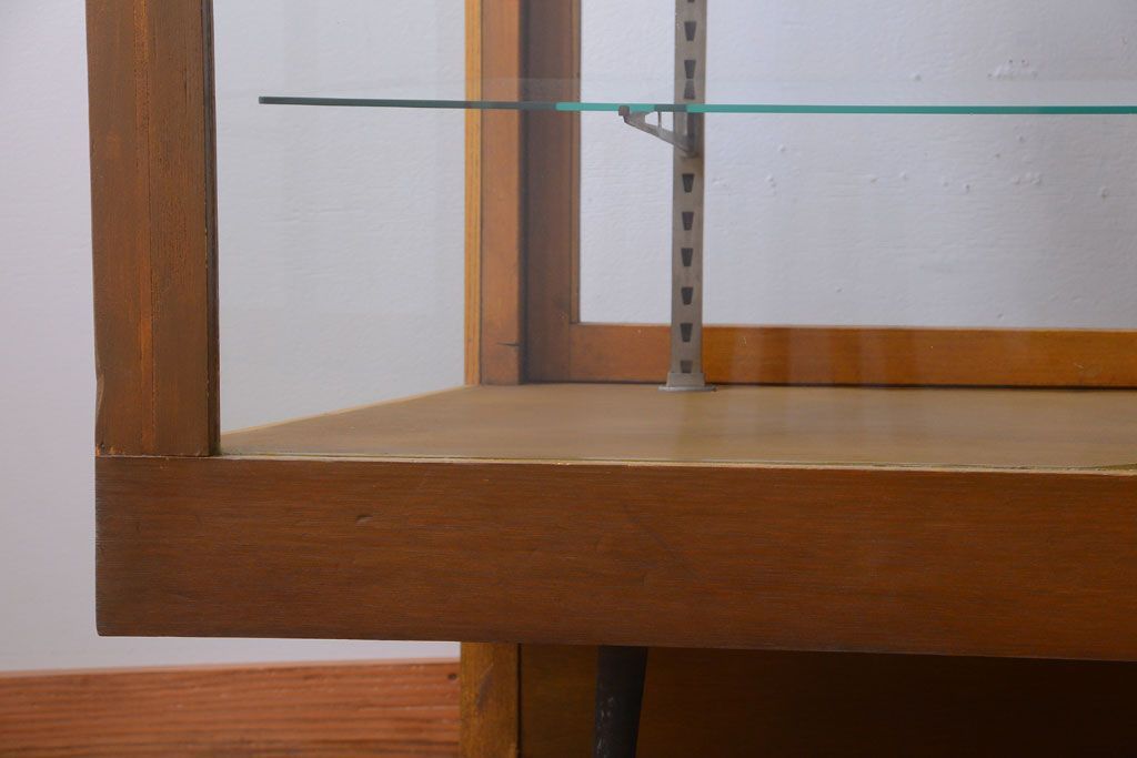 アンティーク家具　和製アンティーク　特大サイズ!モールガラス入りの珍しい曲げガラスショーケース