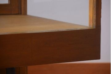 アンティーク家具　和製アンティーク　特大サイズ!モールガラス入りの珍しい曲げガラスショーケース