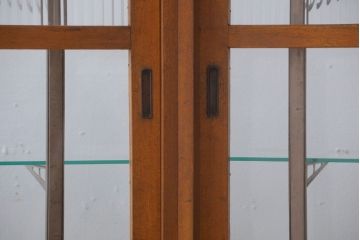 アンティーク家具　和製アンティーク　特大サイズ!モールガラス入りの珍しい曲げガラスショーケース