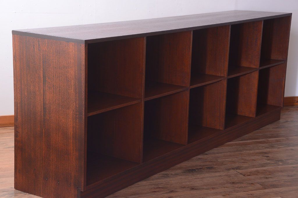 アンティーク家具　和製アンティーク　特大!古い木の重厚なマス目棚(収納棚、飾り棚)