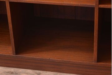 アンティーク家具　和製アンティーク　特大!古い木の重厚なマス目棚(収納棚、飾り棚)