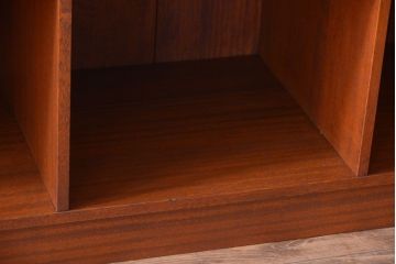 アンティーク家具　和製アンティーク　特大!古い木の重厚なマス目棚(収納棚、飾り棚)