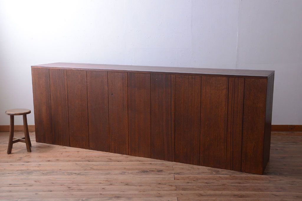 アンティーク家具　和製アンティーク　特大!古い木の重厚なマス目棚(収納棚、飾り棚)