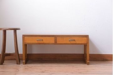 レトロ家具　和製アンティーク　引き出し2杯付きのレトロな文机