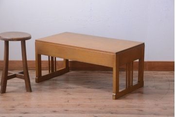 レトロ家具　和製アンティーク　引き出し2杯付きのレトロな文机