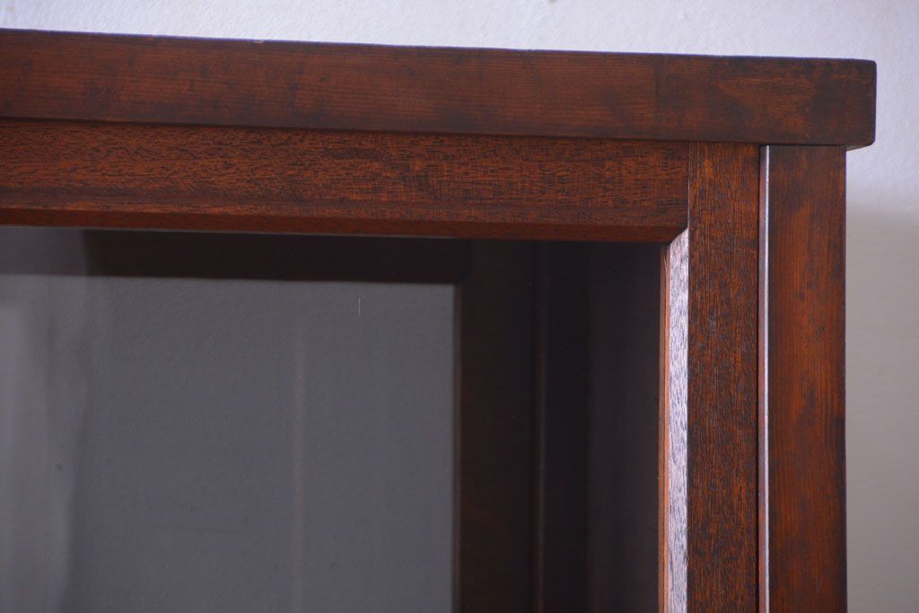 アンティーク家具　アンティーク　二段重ねの大きな両面戸棚