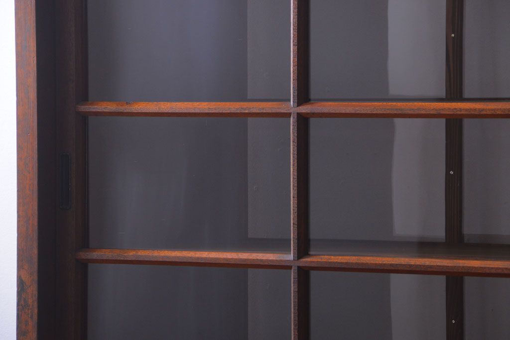 アンティーク家具　アンティーク　二段重ねの大きな両面戸棚