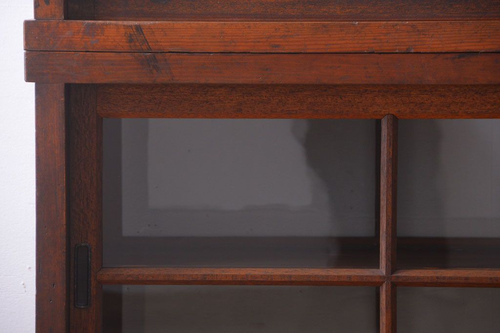 アンティーク家具　アンティーク　二段重ねの大きな両面戸棚