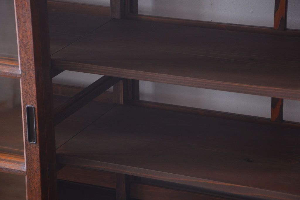 アンティーク家具　アンティーク　二段重ねの大きな両面戸棚