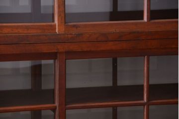 アンティーク家具　アンティーク　二段重ねの大きな両面戸棚