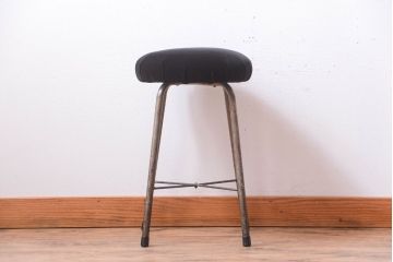アンティーク家具　和製アンティーク　古い鉄脚のスツール(1)