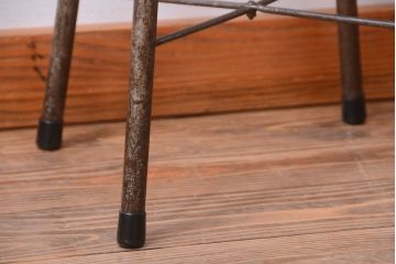 アンティーク家具　和製アンティーク　古い鉄脚のスツール(1)