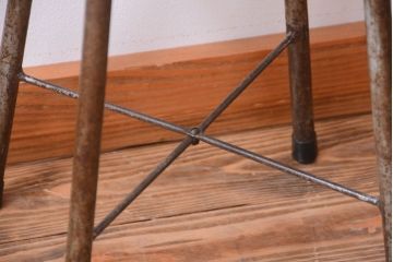 アンティーク家具　和製アンティーク　古い鉄脚のスツール(2)