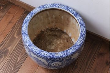 アンティーク雑貨　古民具・骨董　図柄の美しいアンティーク瀬戸火鉢