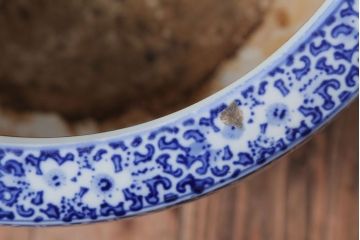 アンティーク雑貨　古民具・骨董　図柄の美しいアンティーク瀬戸火鉢