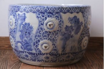 アンティーク雑貨　古民具・骨董　図柄の美しいアンティーク瀬戸火鉢