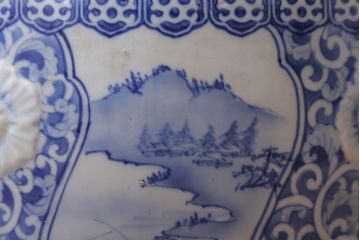 アンティーク雑貨　古民具・骨董　図柄の美しいアンティーク瀬戸火鉢