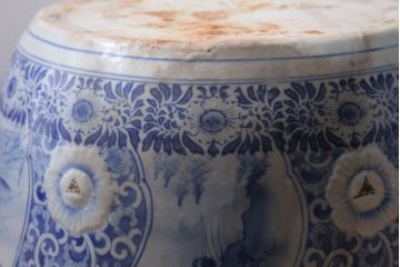 アンティーク雑貨　古民具・骨董　図柄の美しいアンティーク瀬戸火鉢