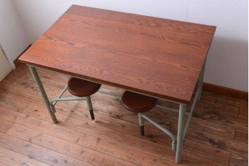 ラフジュ工房オリジナル 4脚格納スツールの作業台(テーブル・机)(2)