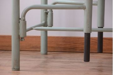 ラフジュ工房オリジナル 4脚格納スツールの作業台(テーブル・机)(2)