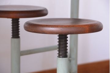 ラフジュ工房オリジナル 4脚格納スツールの作業台(テーブル・机)(2)