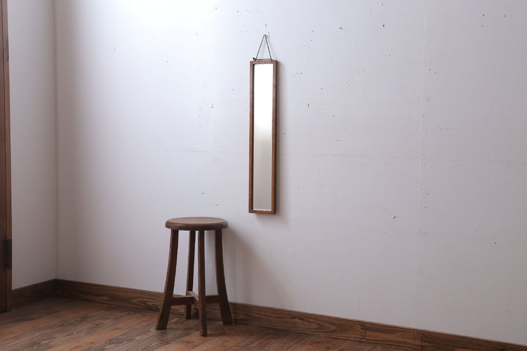 アンティーク雑貨　アンティーク　幅の狭い縦型のミラー