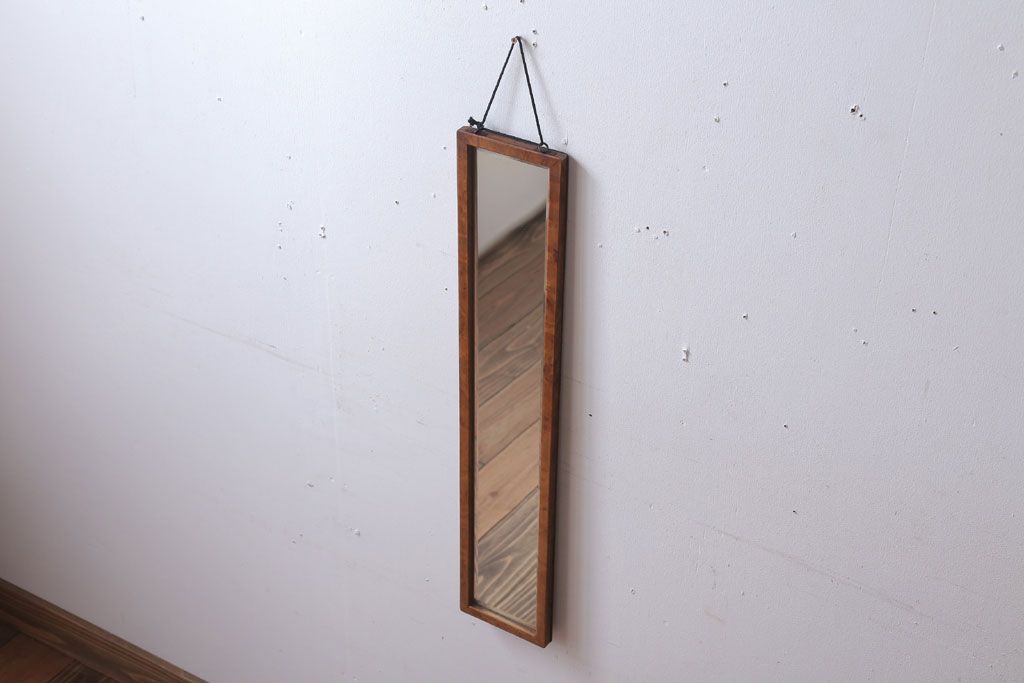 アンティーク雑貨　アンティーク　幅の狭い縦型のミラー