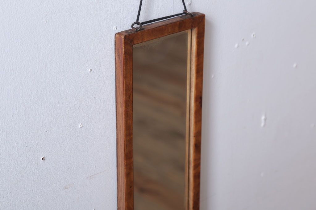 アンティーク雑貨　アンティーク　幅の狭い縦型のミラー
