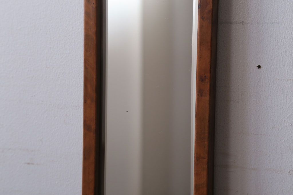 アンティーク雑貨　アンティーク　幅の狭い縦型のミラー