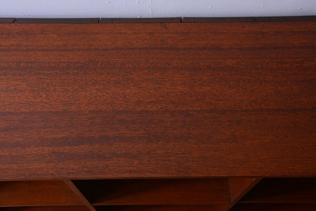 アンティーク家具　和製アンティーク　特大サイズ!古い木の重厚なマス目棚(収納棚、飾り棚)