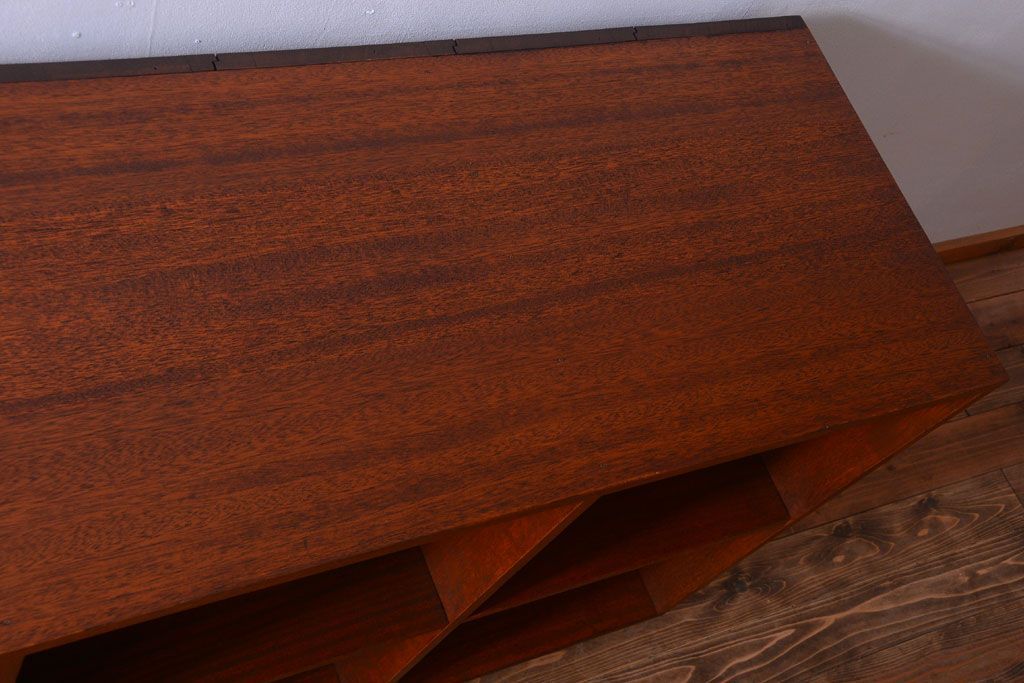 アンティーク家具　和製アンティーク　特大サイズ!古い木の重厚なマス目棚(収納棚、飾り棚)