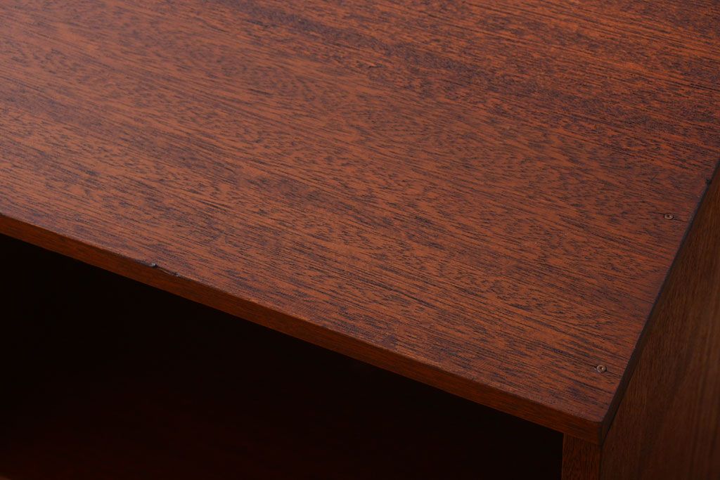 アンティーク家具　和製アンティーク　特大サイズ!古い木の重厚なマス目棚(収納棚、飾り棚)