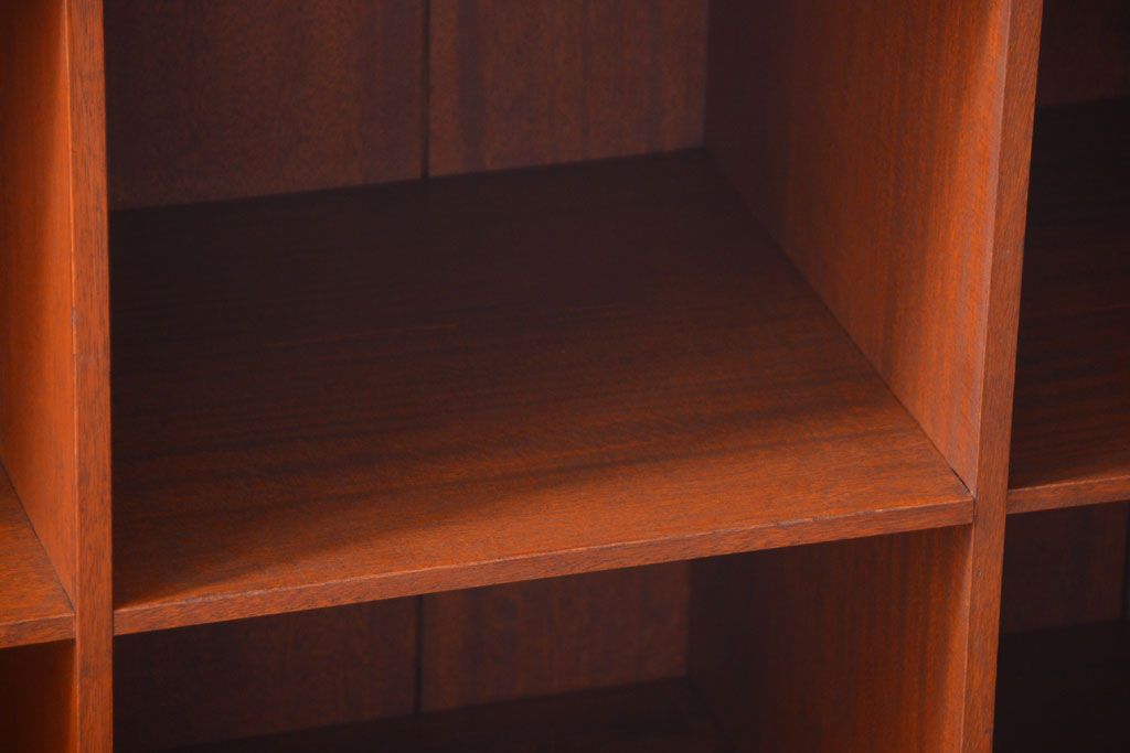 アンティーク家具　和製アンティーク　特大サイズ!古い木の重厚なマス目棚(収納棚、飾り棚)