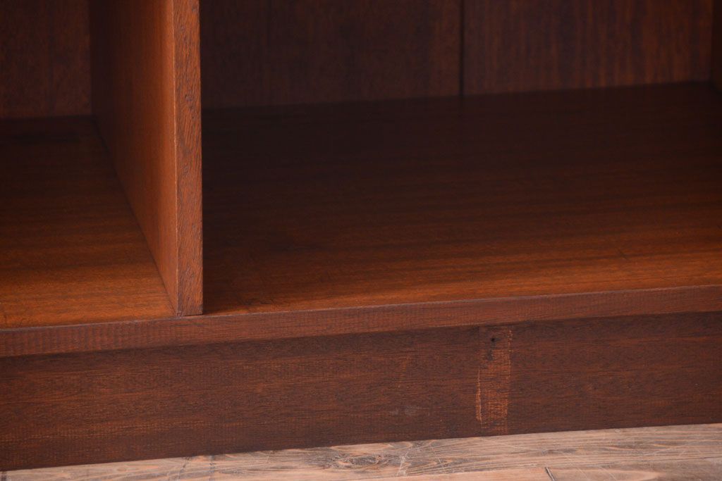 アンティーク家具　和製アンティーク　特大サイズ!古い木の重厚なマス目棚(収納棚、飾り棚)