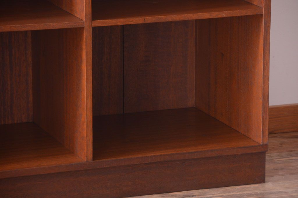 アンティーク家具　和製アンティーク　特大サイズ!古い木の重厚なマス目棚(収納棚、飾り棚)