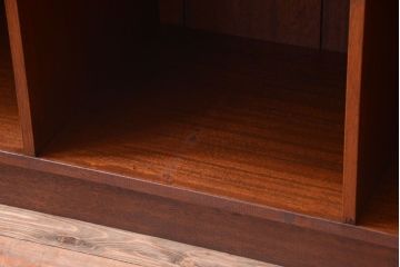 アンティーク家具　和製アンティーク　特大サイズ!古い木の重厚なマス目棚(収納棚、飾り棚)