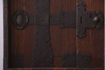 アンティーク家具　古民具・骨董　明治期　重厚な金具のアンティーク帳場箪笥