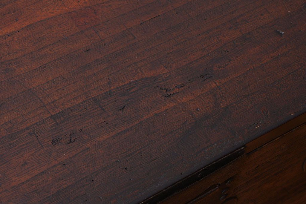 アンティーク家具　古民具・骨董　明治期　重厚な金具のアンティーク衣装箪笥