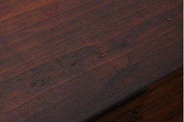 アンティーク家具　古民具・骨董　明治期　重厚な金具のアンティーク衣装箪笥