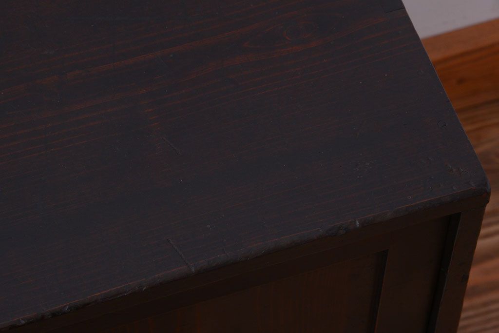 アンティーク家具　古民具・骨董　明治期　古い木のシンプルなアンティーク戸棚