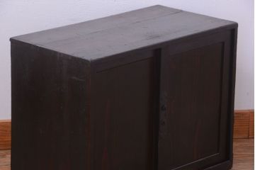 アンティーク家具　古民具・骨董　明治期　古い木のシンプルなアンティーク戸棚