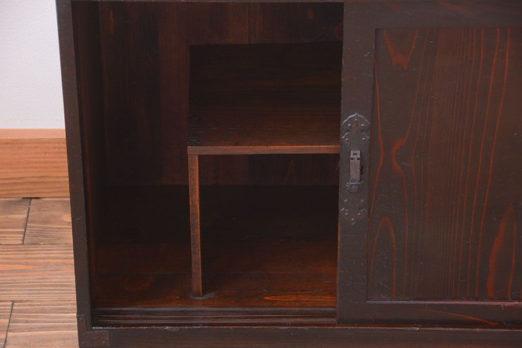 アンティーク家具　古民具・骨董　明治期　古い木のシンプルなアンティーク戸棚