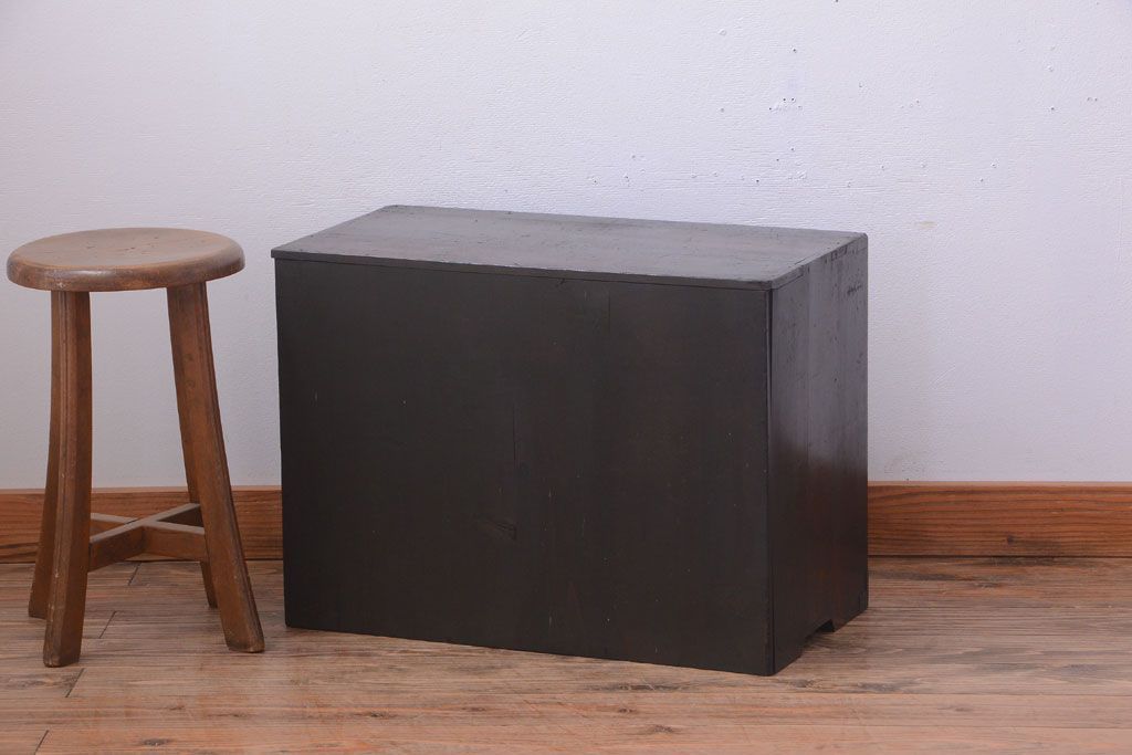 アンティーク家具　古民具・骨董　明治期　古い木のシンプルなアンティーク戸棚