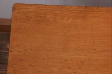 レトロ家具　昭和レトロ　古い木製のシンプルなアンティークサイドテーブル