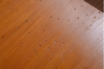 レトロ家具　昭和レトロ　古い木製のシンプルなアンティークサイドテーブル