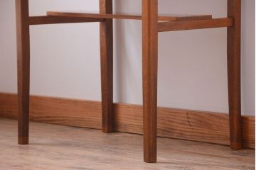 レトロ家具　昭和レトロ　古い木製のシンプルなアンティークサイドテーブル