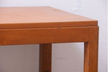 レトロ家具　昭和レトロ　古い木製のシンプルなアンティークサイドテーブル