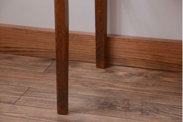 レトロ家具　昭和レトロ　古い木製のシンプルなアンティークサイドテーブル