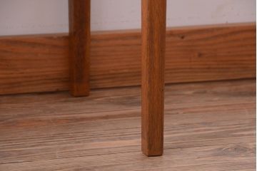 レトロ家具　昭和レトロ　古い木製のシンプルなアンティークサイドテーブル